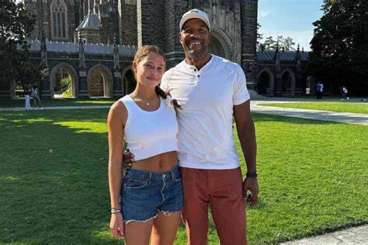 Who is Isabella Strahan? Age, height, school, TikTok, birthday, profiles