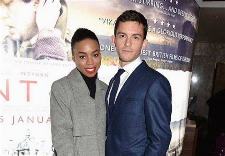 Who Is Jonathan Bailey&rsquo;s Partner? &lsquo;Bridgerton&rsquo; Star Says He's Dating a