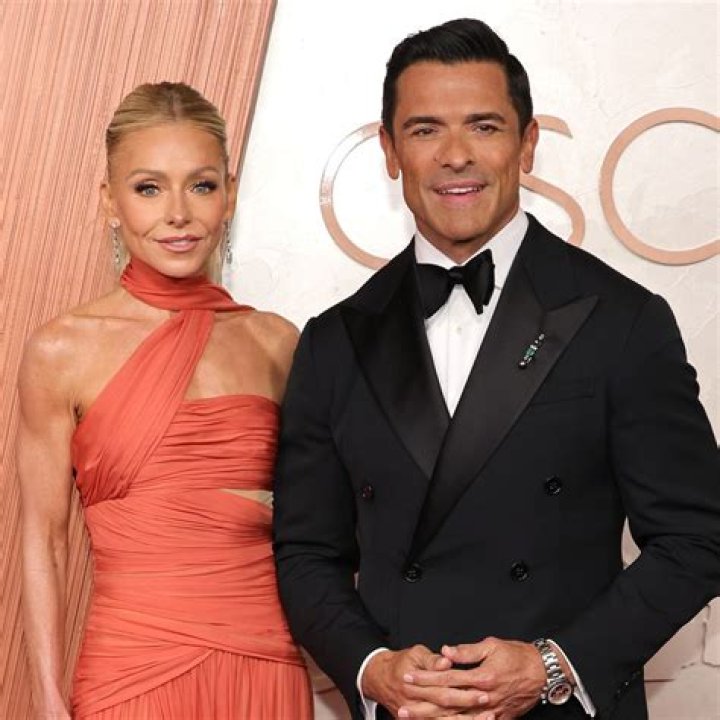 Who is Kelly Ripa? Who is Kelly Ripa?