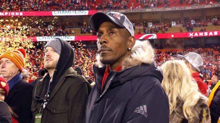 Who Is Patrick Mahomes Sr.? What To Know About The Controversial Former Athlete