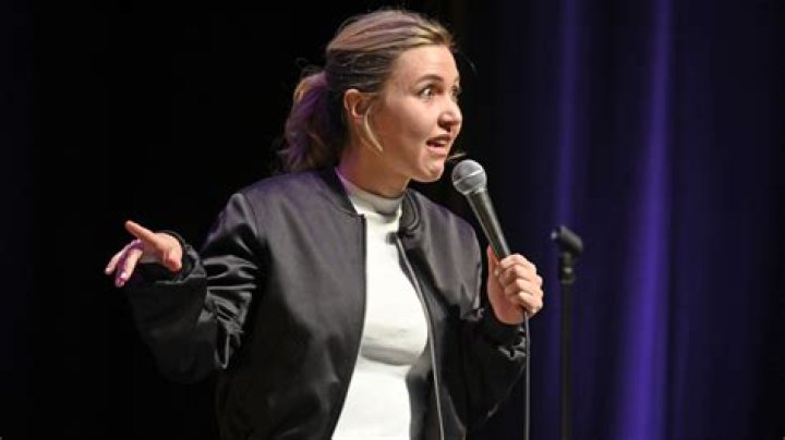 Who Is Taylor Tomlinson? Meet The Woman Taking The Comedy World By Storm
