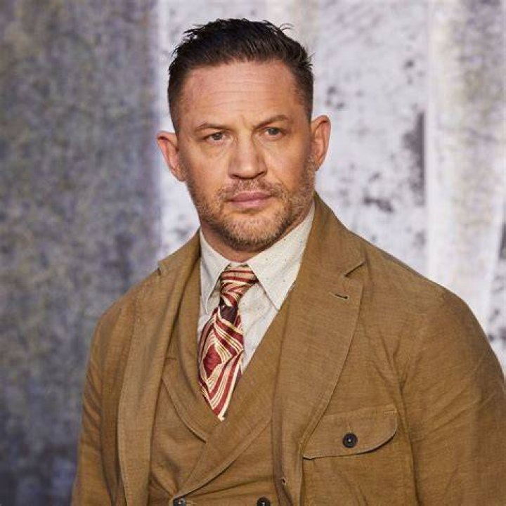 Who is Tom Hardy father?