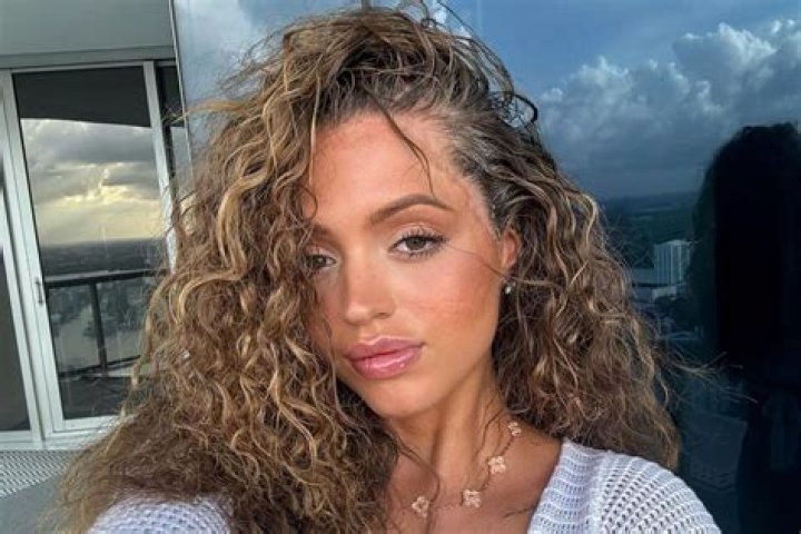 Who Is Woah Vicky? Bhad Bhabie Has Fought With This Social Media Star