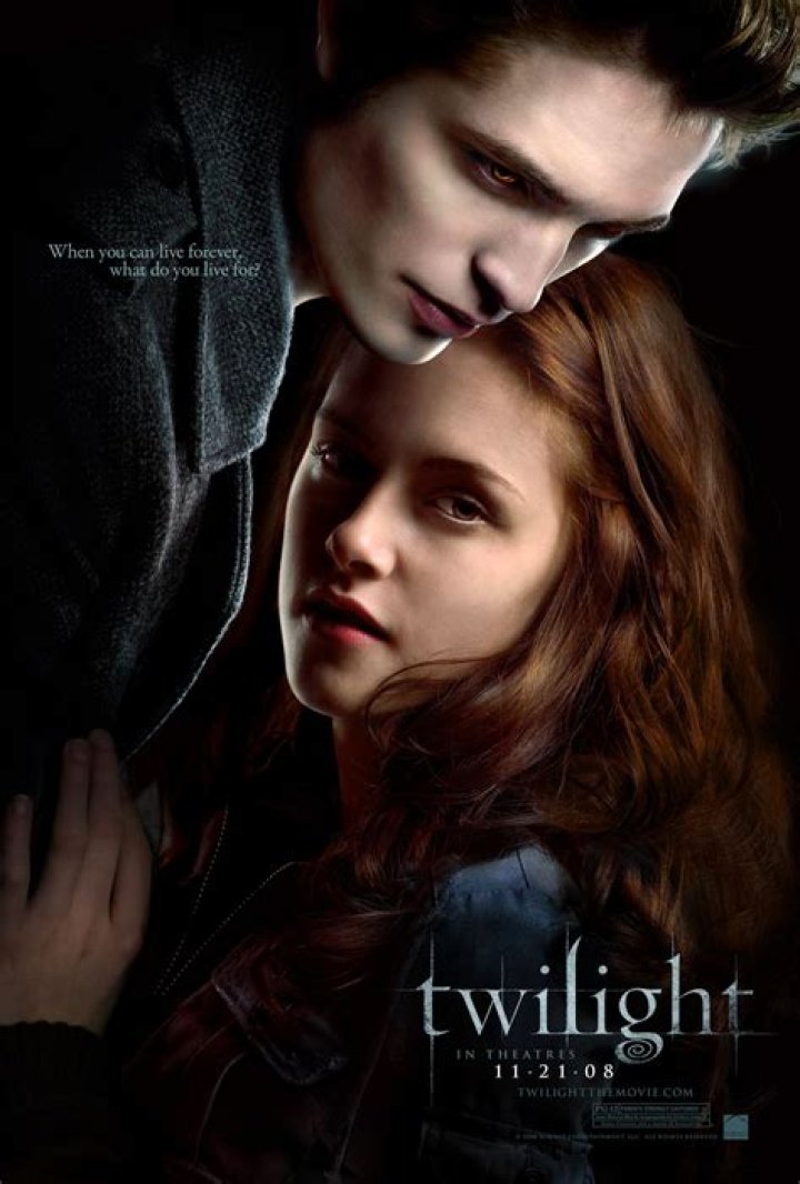 Why Bella Should Have Been With Both Edward & Jacob (& Why She Was Right To Choose)