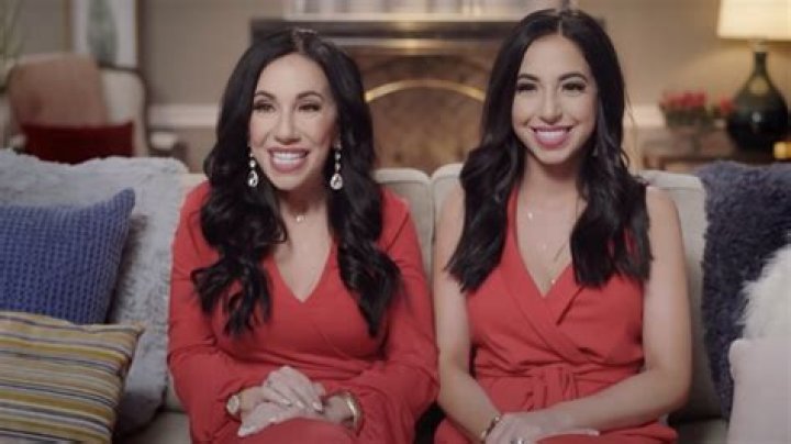 Why Cher From sMothered Looks So Familiar