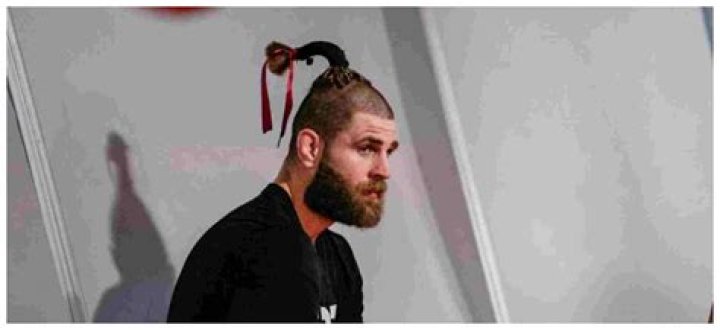 Why Does Jiri Prochazka Have Such an Unusual Hair Style and What Is the
Significance of His Hairstyle?