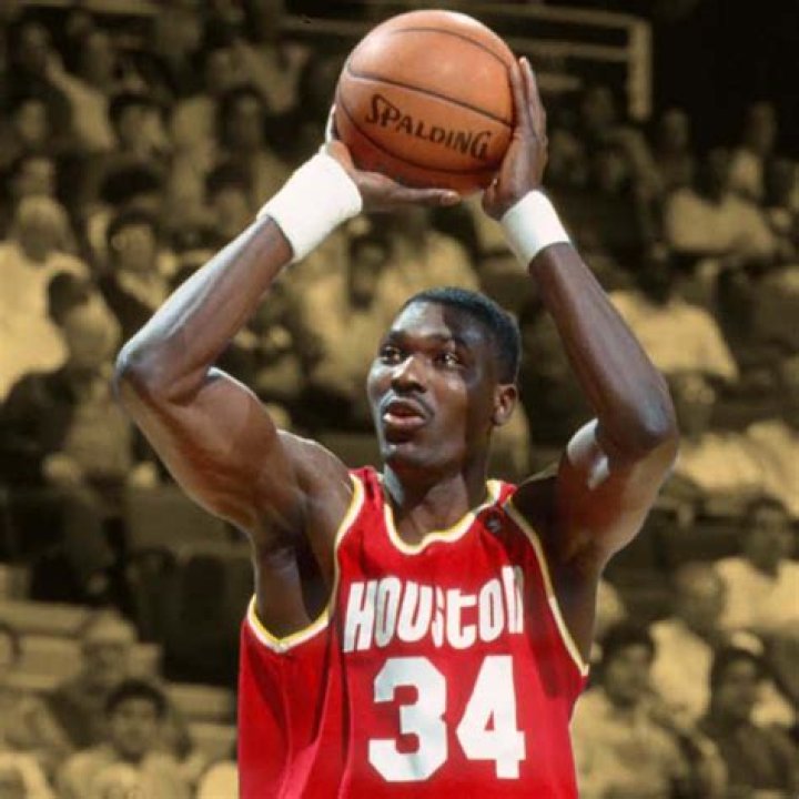 Why Fans Think That Olajuwon Despises Women