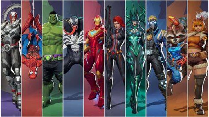 William Mar-Vell uses his powers in Amalgam Comics.