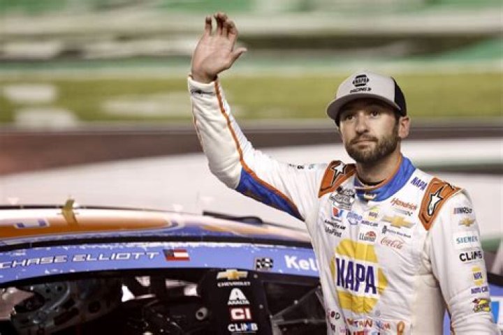 “Winless Again” – Racing Community Passes Harsh Verdict on Chase Elliott as
Toyota & Ford’s Overhaul Disrupts Fans Chevrolet Favoritism