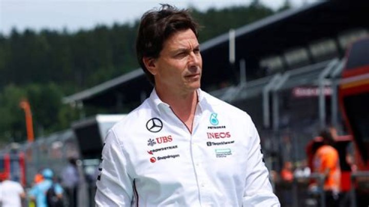 Wolff doesn't want son to be racing driver