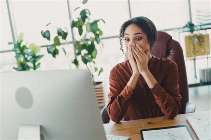 Woman starts new job Woman starts new job