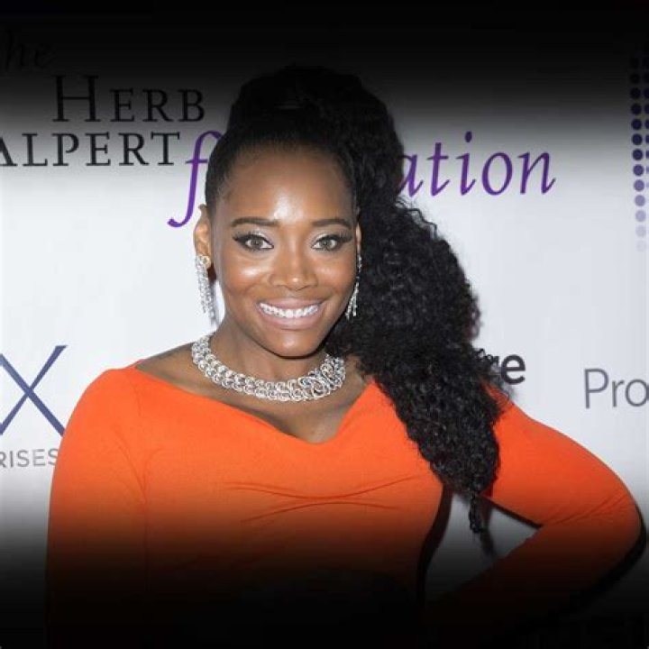 Yandy Smith height