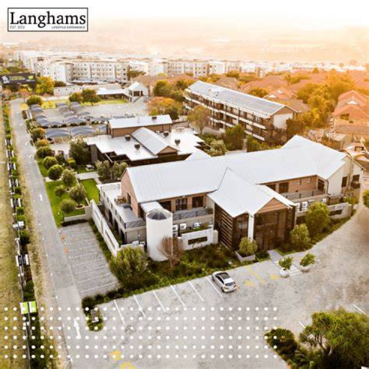 Yanga Chief at Langhams Estate