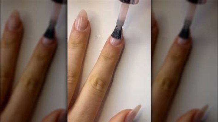 Your Guide To The Lip Gloss Nails Trend