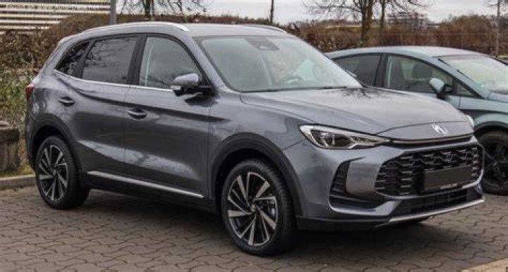 اسعار سيارة ام جي ZS 2024 المواصفات والمميزات و العيوب